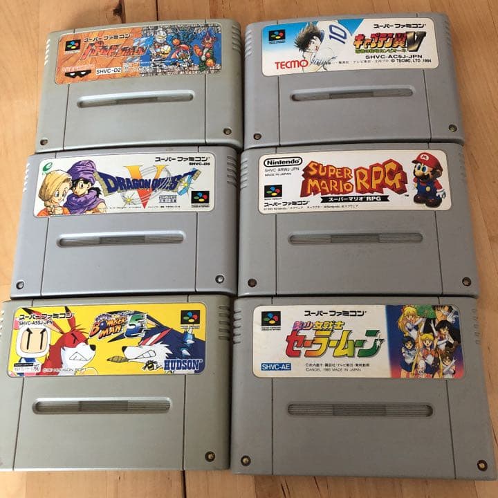【送料込・動作確認済】スーパーファミコン　ソフト8本　予備コントローラー等