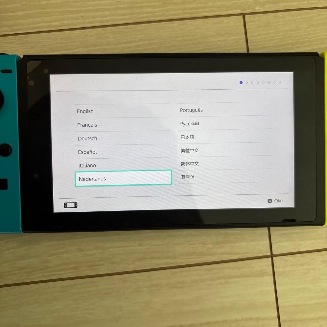 Nintendo Switch 本体 青と黄のJoy-Con付き【商品説明必見】