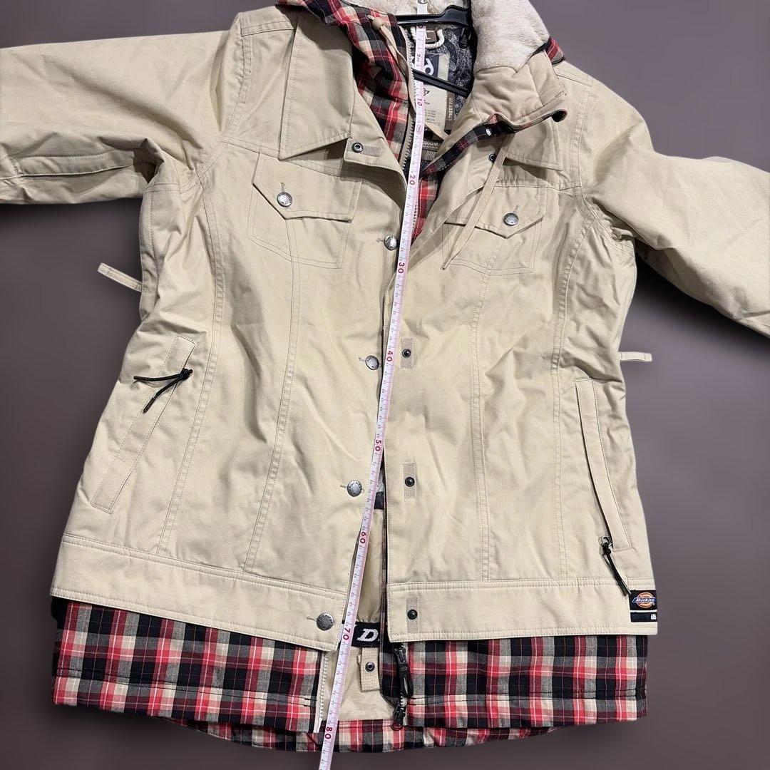 686 スノーボードウェア ベージュ　Dickies 保温素材　撥水加工