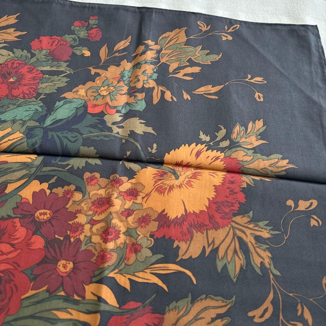 ラルフローレン　シルク　スカーフ　RALPH LAUREN 花柄　SILK 絹