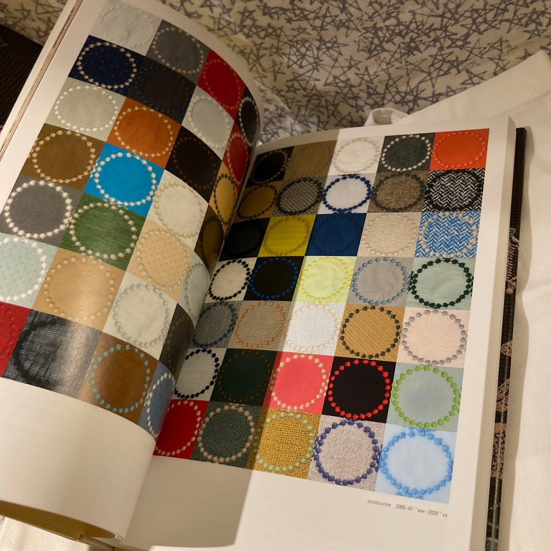 ミナペルホネン　展覧会限定　メリーゴーランドカバー図録　ショッパー付き