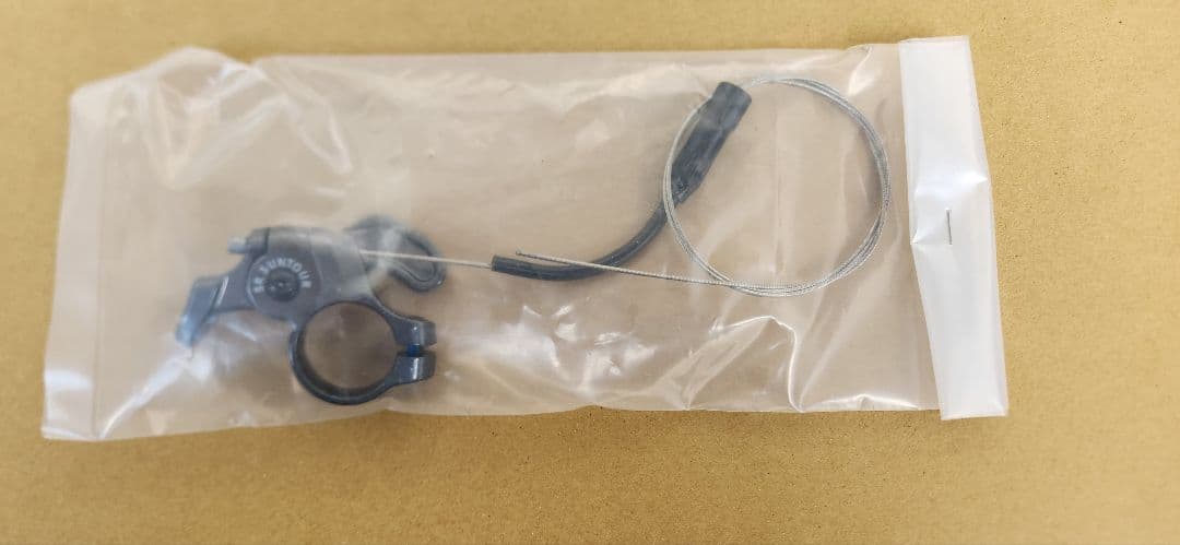 SR SUNTOUR サスペンションフォーク XC 100mm カーボンコラム