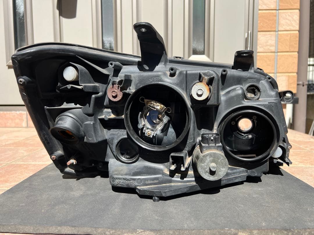 トヨタ クルーガー 後期 HID ヘッドライト 左右セット 純正 KOITO