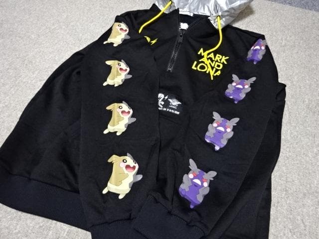超レア未使用品！MARK&LONA マークアンドロナ・ポケモンピカチュウパーカー