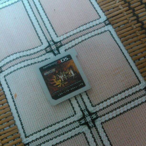 3DS＆モンハン4Gカセット