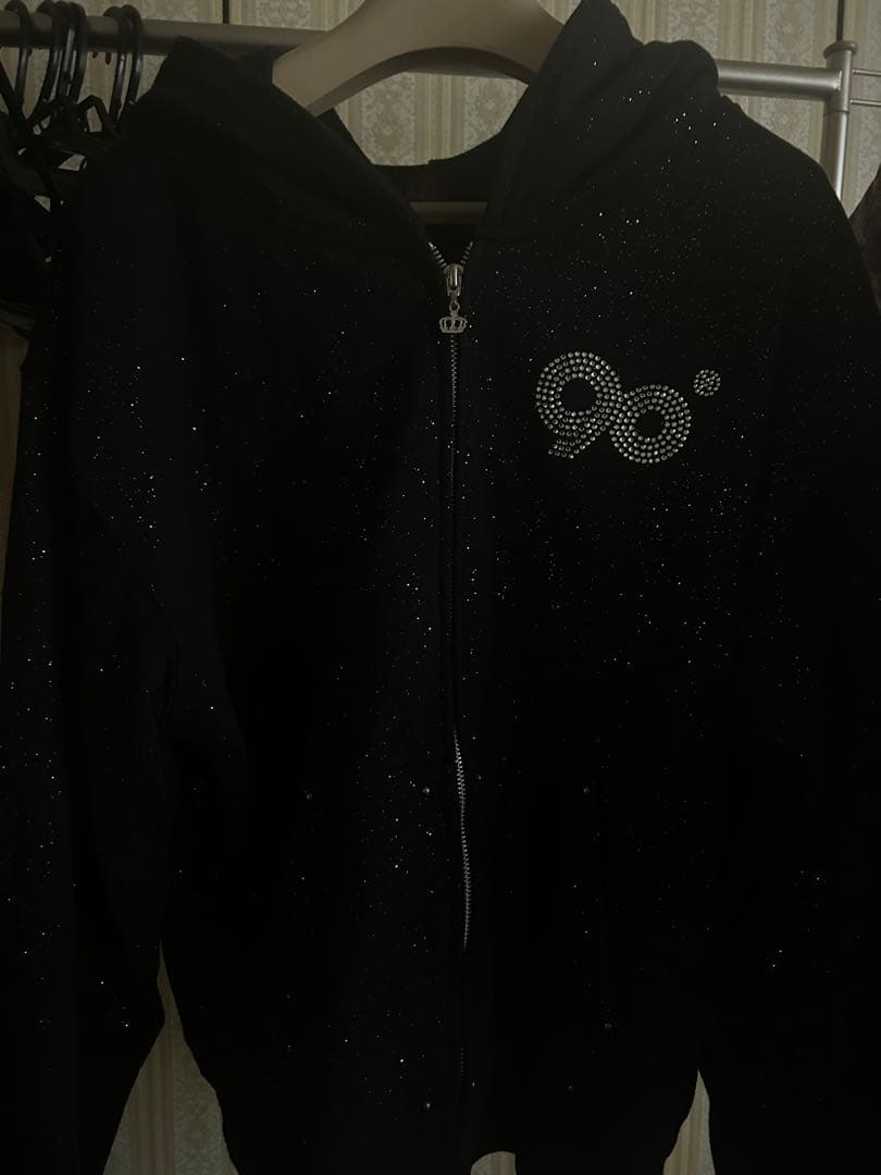 【7】9090キラキラブラックパーカー