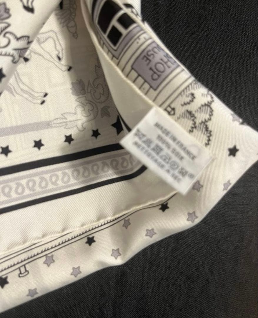 エルメス　スカーフカレ55 バンダナ柄　パリステーション