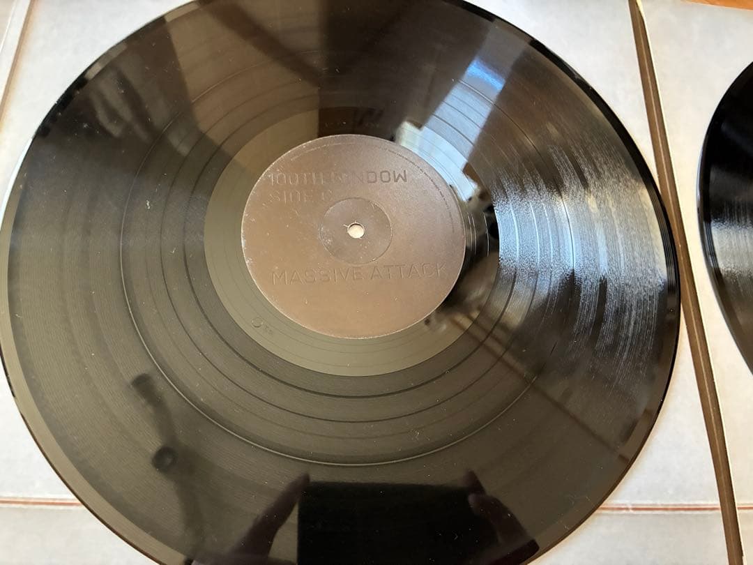 MASSIVE ATTACK☆100th Window