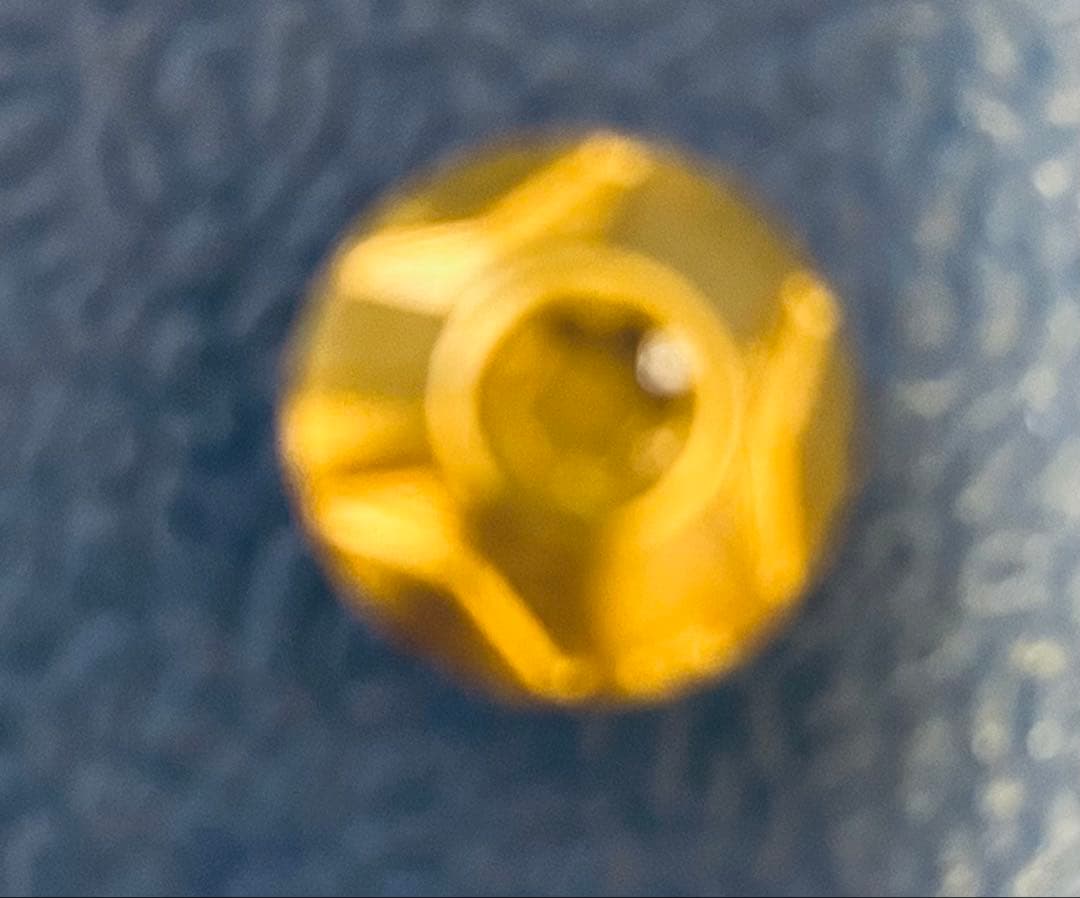 限定LIVRE CRANK120 ソルティガicカラー　美品　ダイワ　左