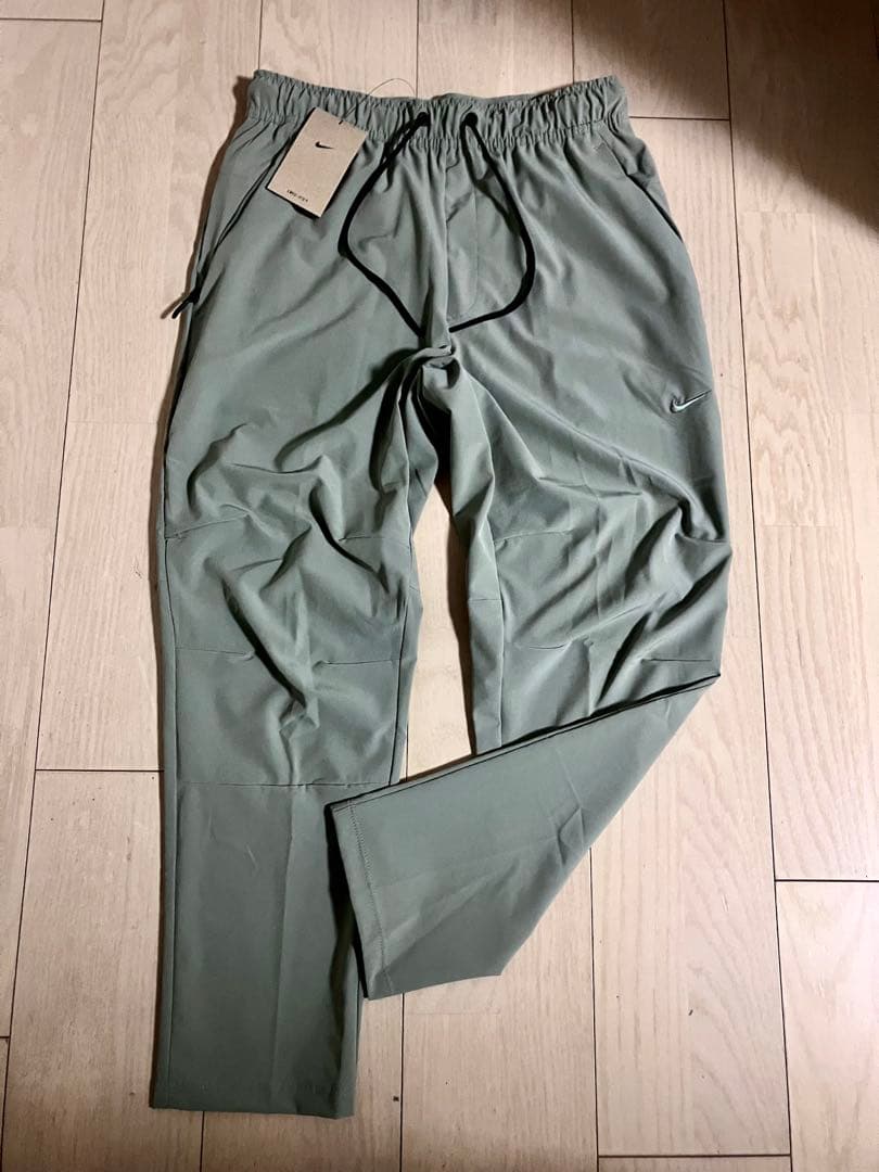 ナイキ メンズ Dri-FIT ストレートレッグ ヴァーサタイルパンツ M 新品