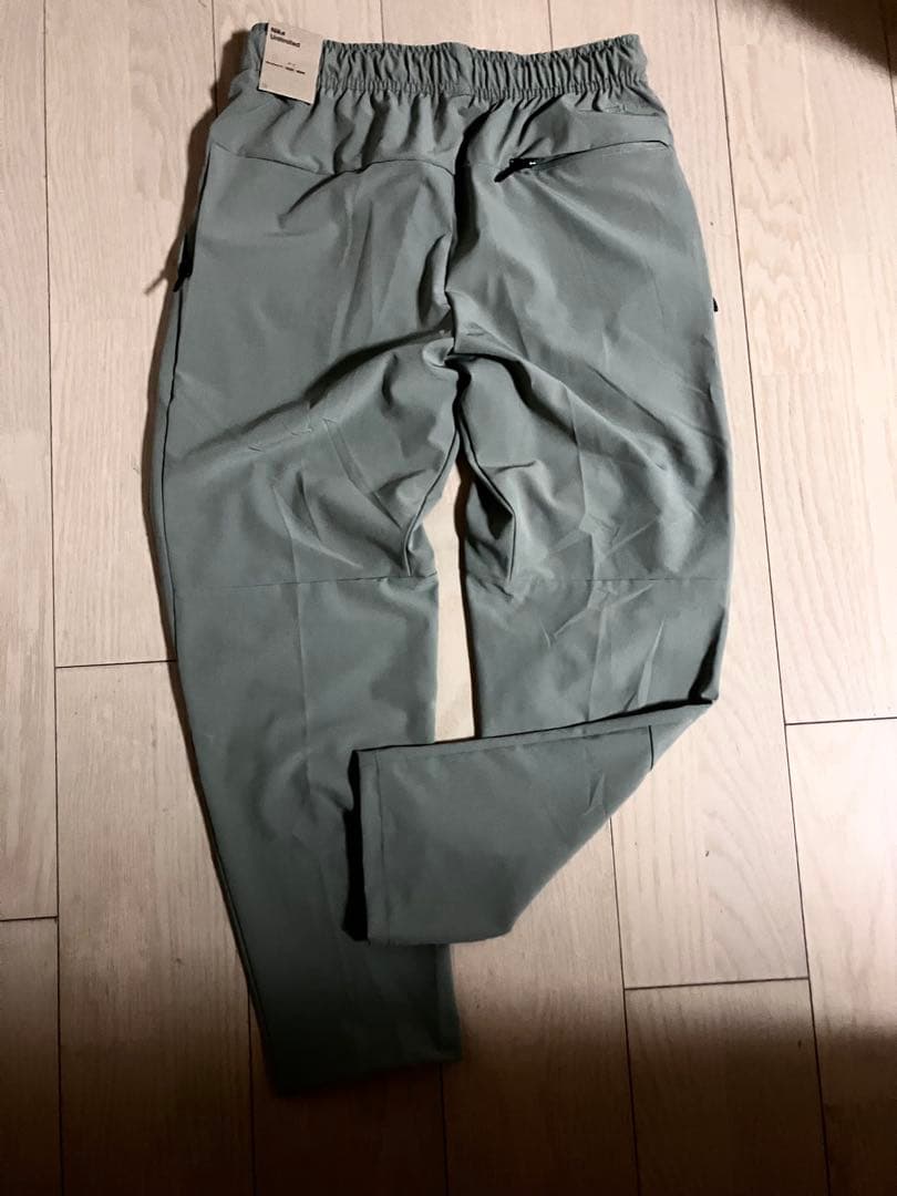 ナイキ メンズ Dri-FIT ストレートレッグ ヴァーサタイルパンツ M 新品