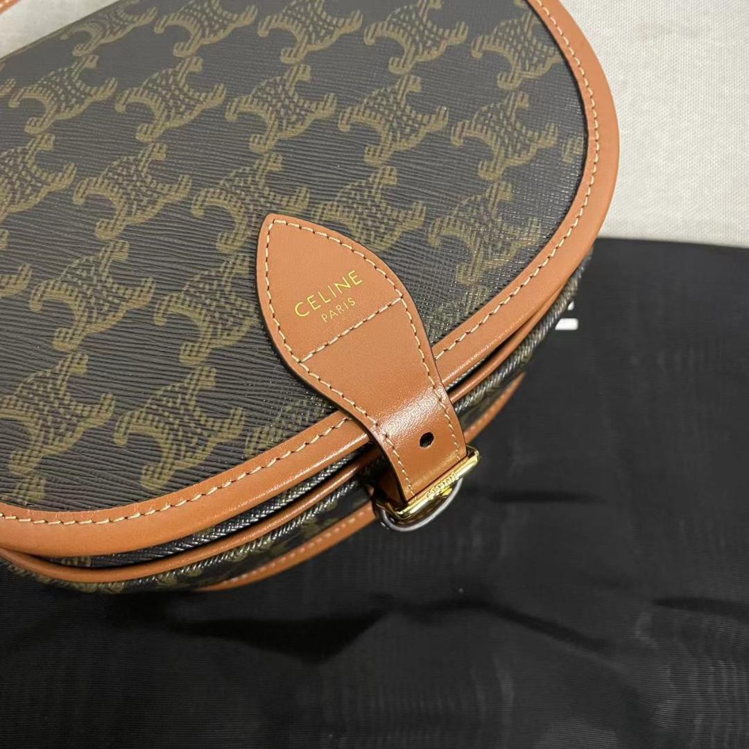 フォルコ ミニバッグ トリオンフ ショルダーポシェット ミディアム