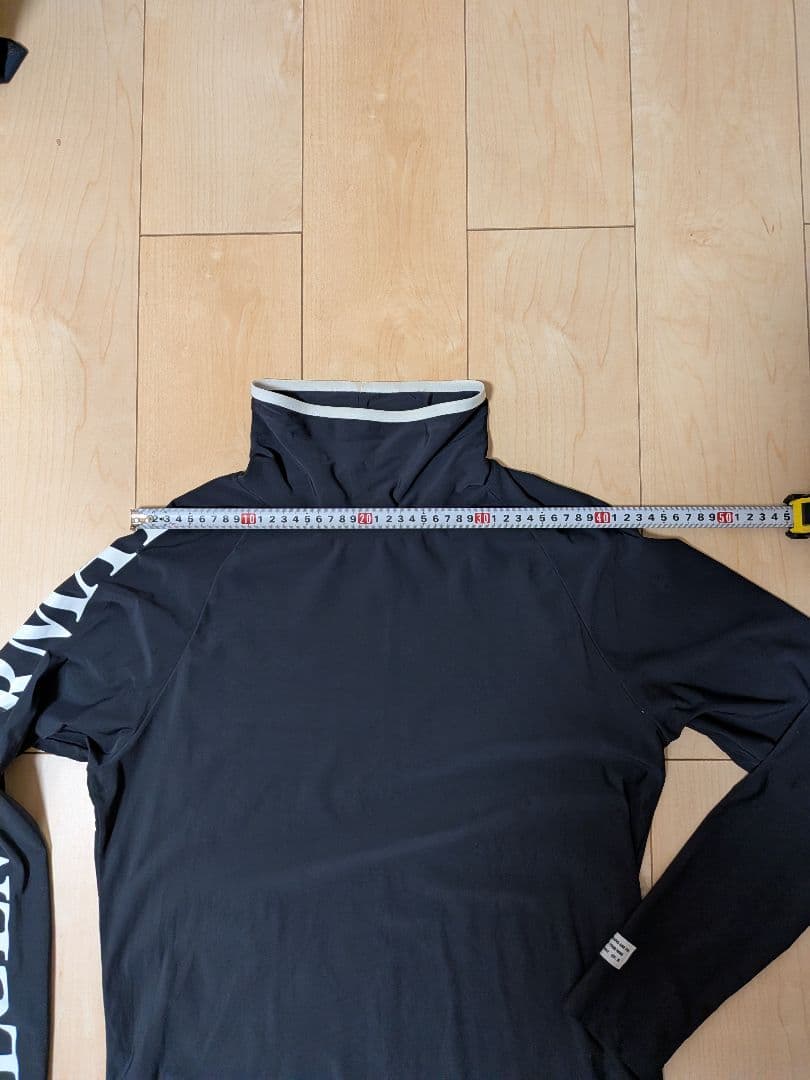 DECEMBER 薄手 ハイネックシャツ 黒