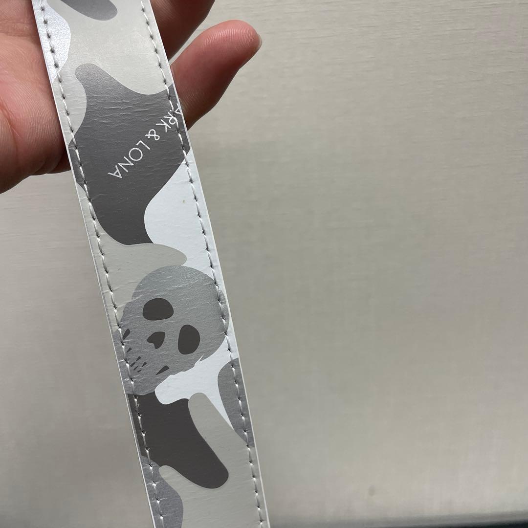 マークアンドロナ　カモ柄　ベルト