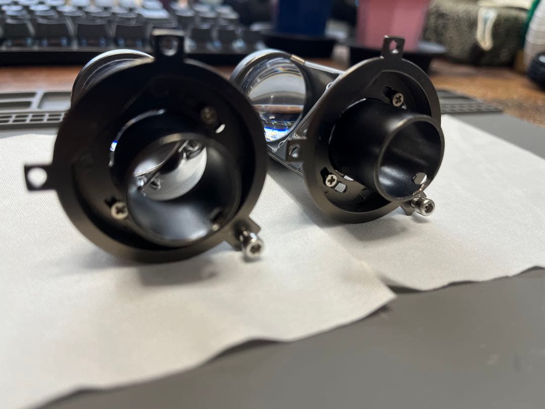 [美品] VELENO H4 プロジェクターLEDヘッドライト [小ネジ交換済]