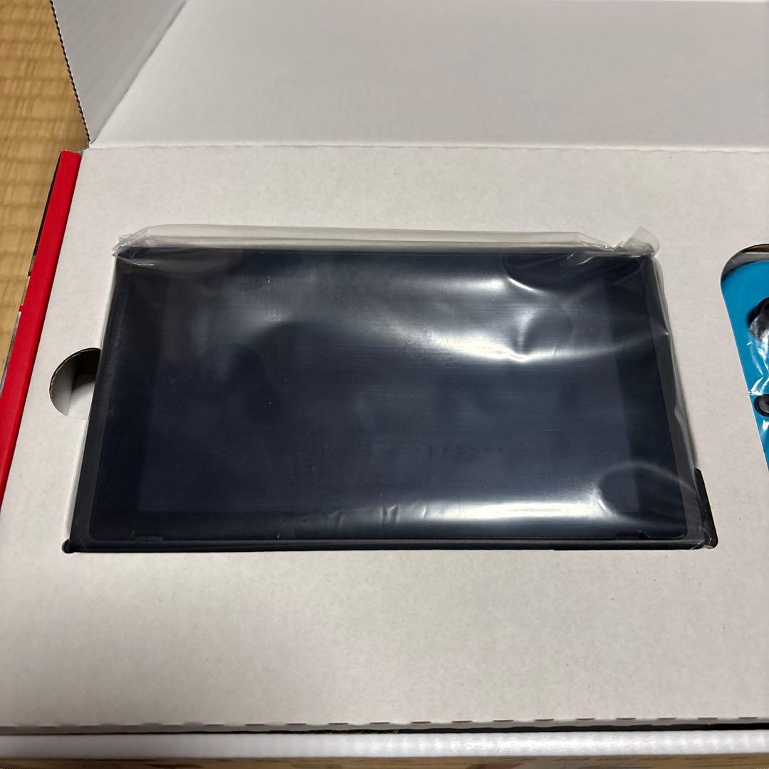 k*4様 Nintendo Switch ネオンブルー/ネオンレッド 本体　訳あ