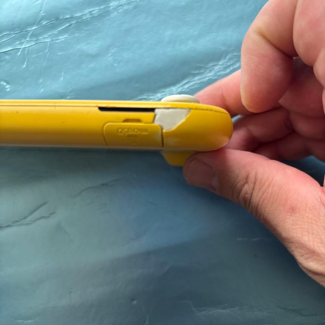 Nintendo Switch Lite イエロー(ジャンク扱い)