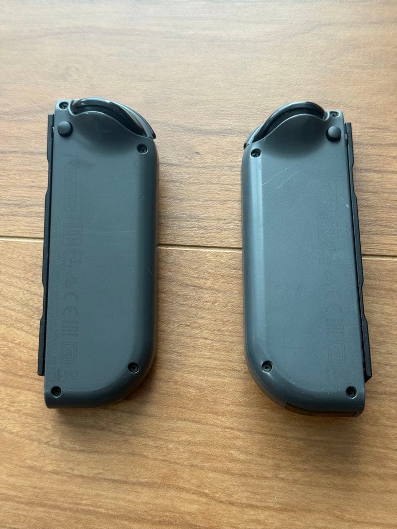 Nintendo Switch 本体 グレー +付属品完備+おまけ品　ジャンク