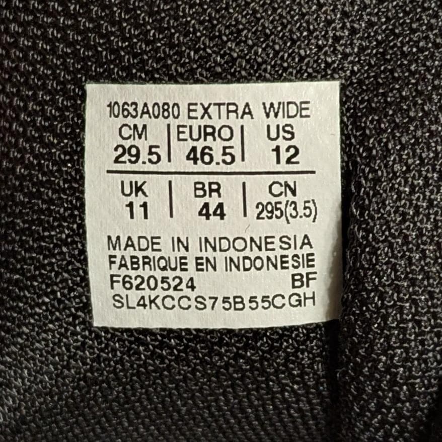 【新品】GELHOOP V16　EXTRAWIDE　バスケシューズ　29.5cm