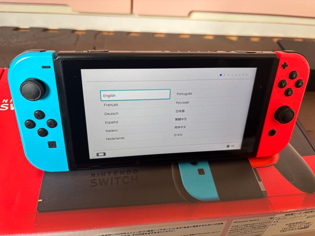 Switch本体（バッテリー強化版）+ハンドルコントローラー+ケース