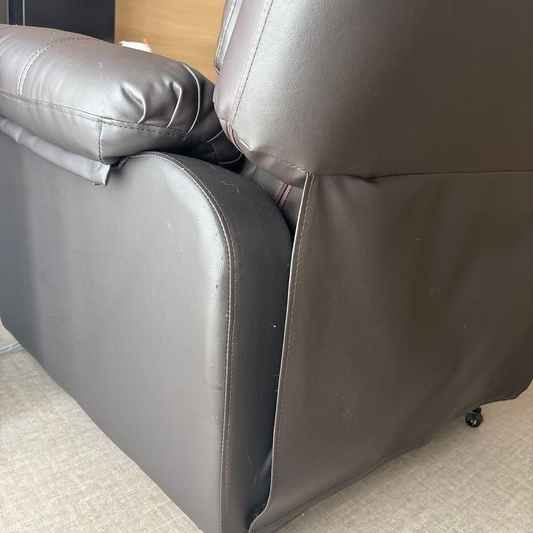 毎日500円値引【 未稼働・美品 】 シフォンジュニア　電動リクライニングチェア