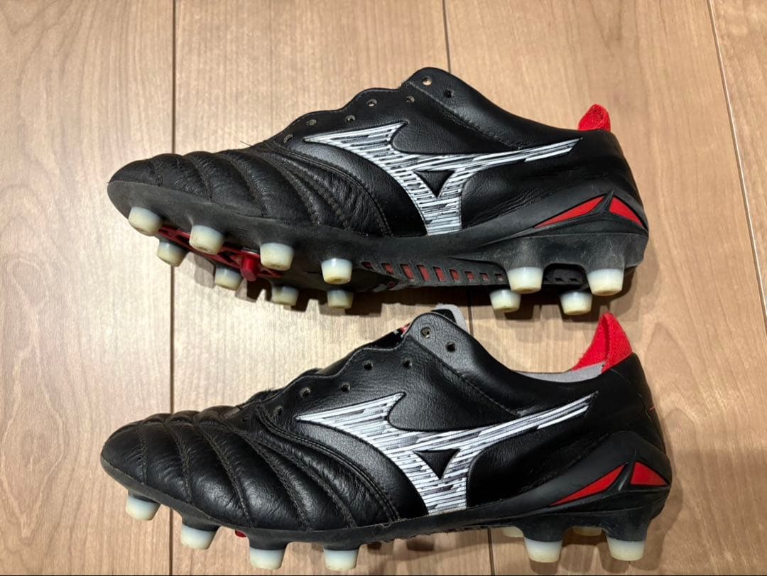 Mizuno モレリアネオ4 サッカーシューズ ブラック/レッド