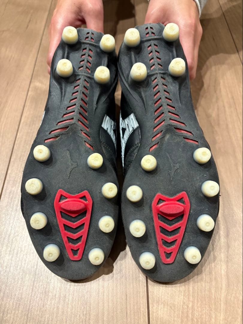 Mizuno モレリアネオ4 サッカーシューズ ブラック/レッド