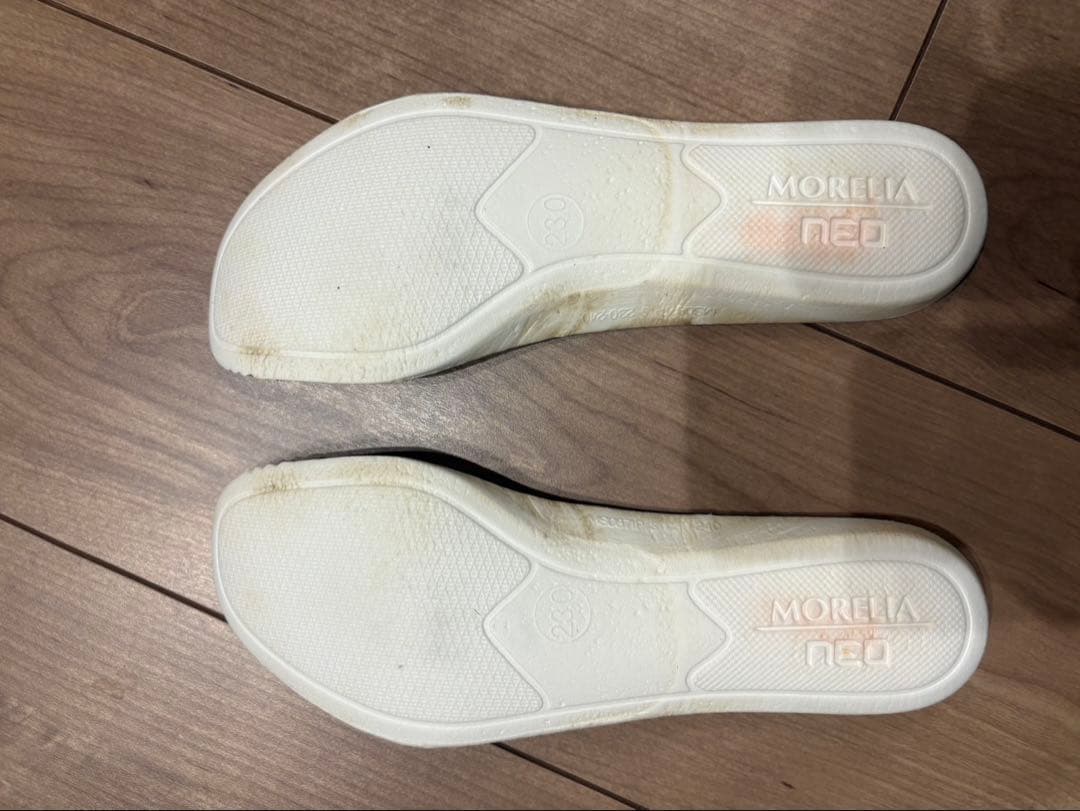 Mizuno モレリアネオ4 サッカーシューズ ブラック/レッド