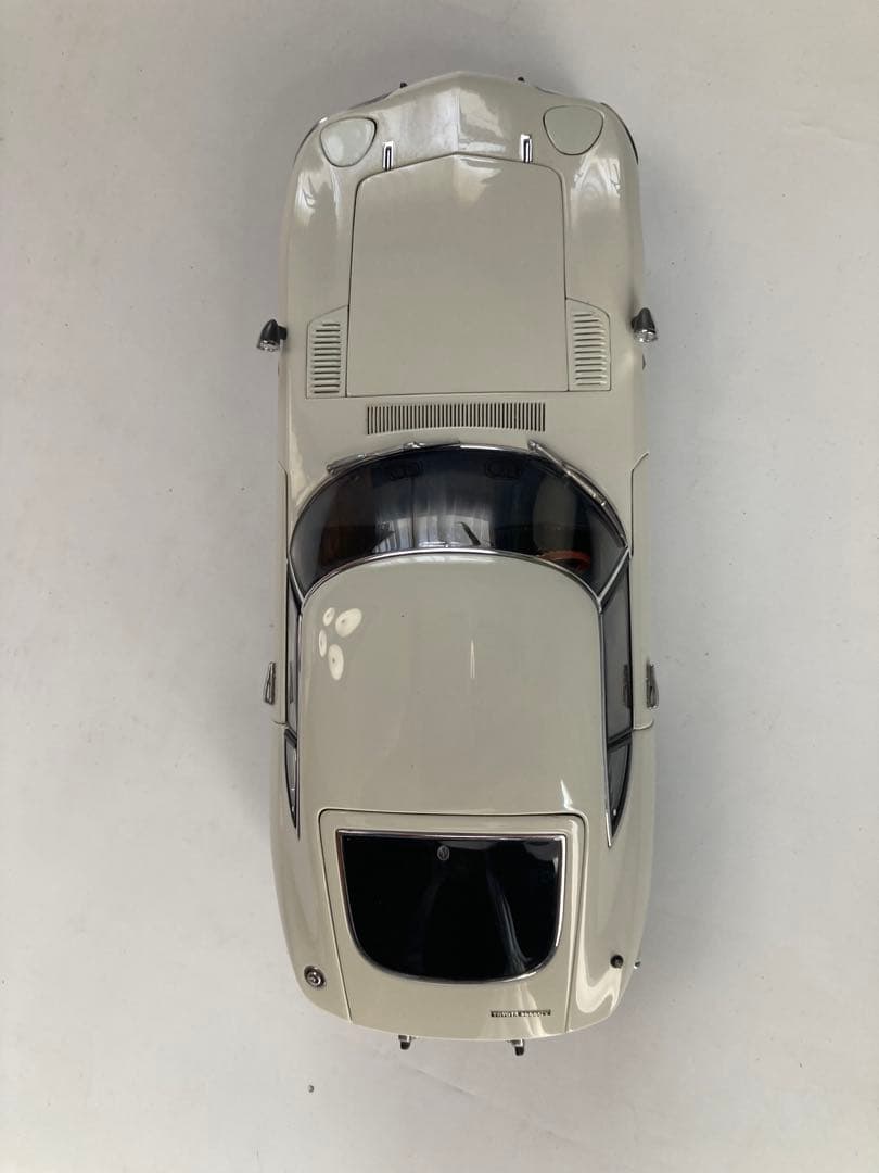 AUTOart 1/18 トヨタ 2000GT 「本日限りの決算価格！」