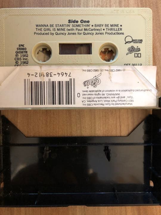 【超希少】マイケル・ジャクソン／スリラー アメリカ盤カセットテープ