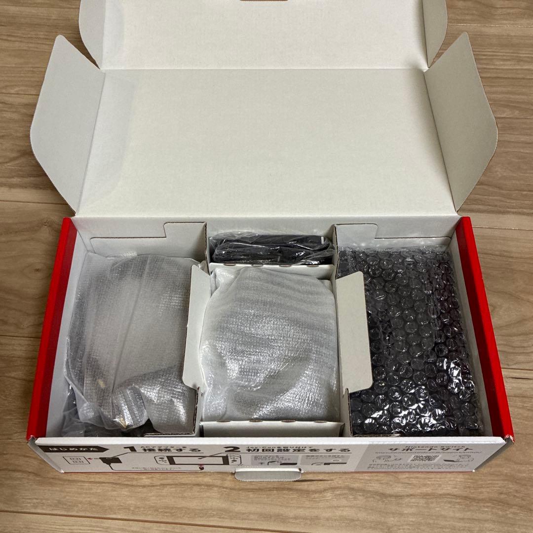 【美品】バッテリー強化版 Nintendo Switch 本体 保護フィルム付