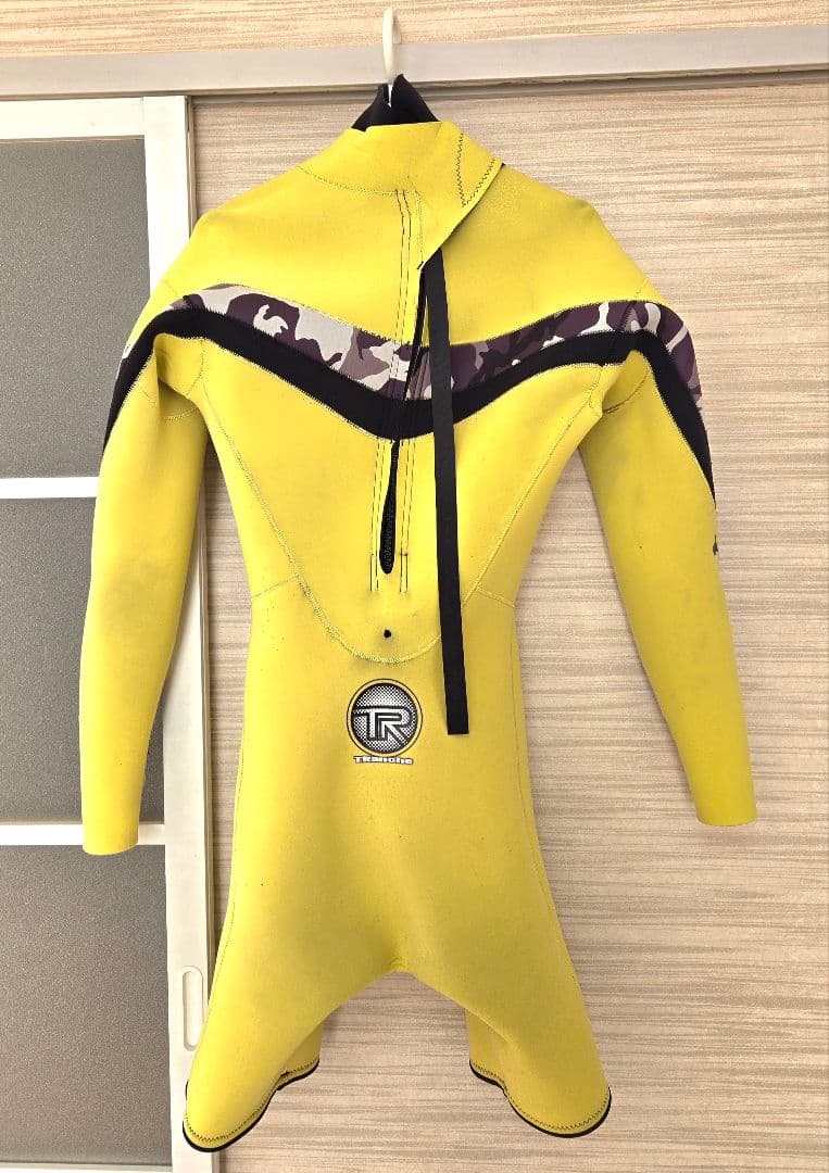 Tranche イエロー ウェットスーツ