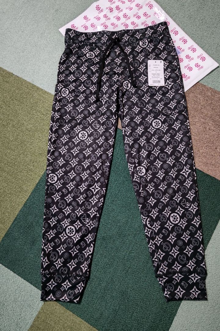 clapクラップ　定価11660円人気MONOGRAM クロップドパンツダンス