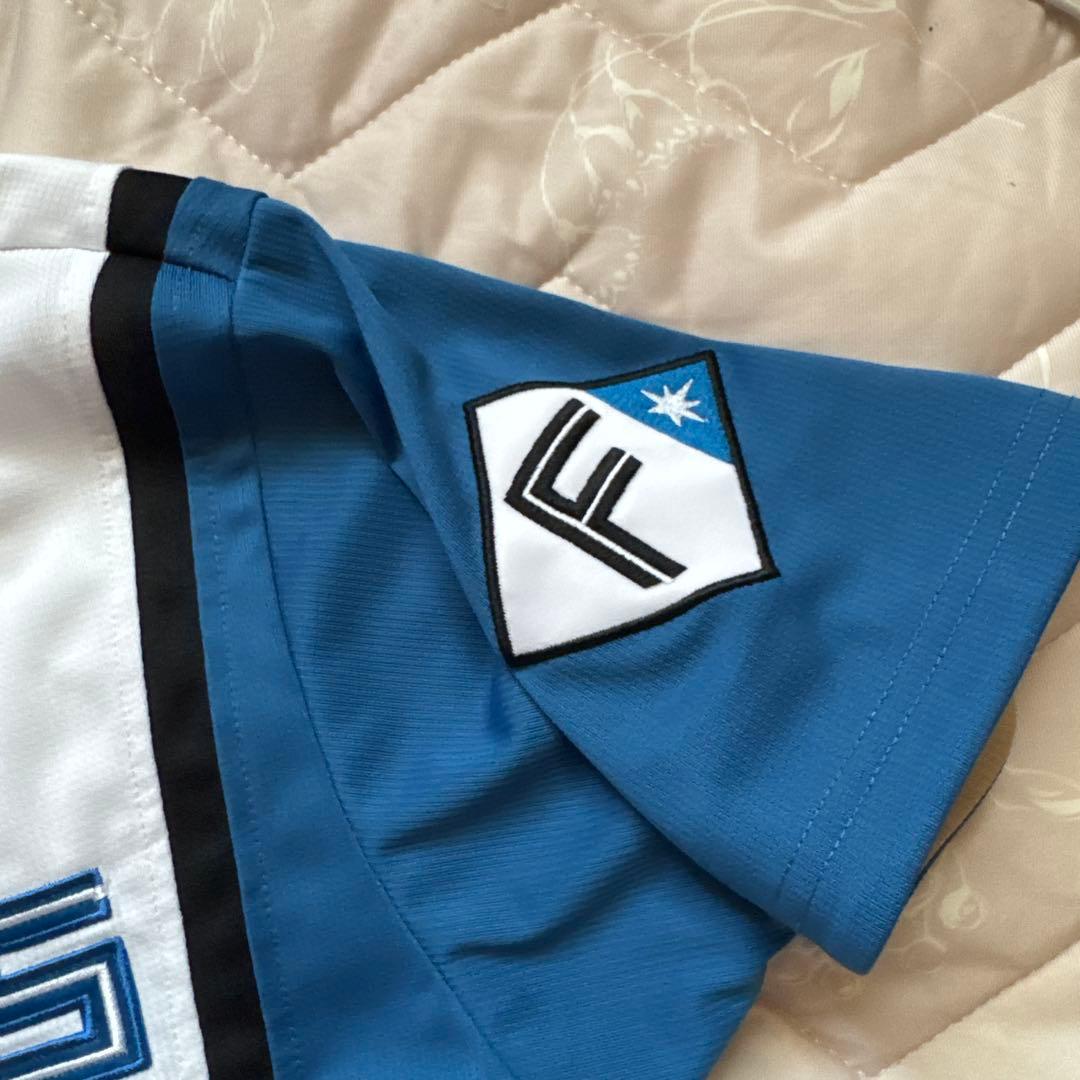 日本ハムファイターズ　レプリカユニフォームＭ