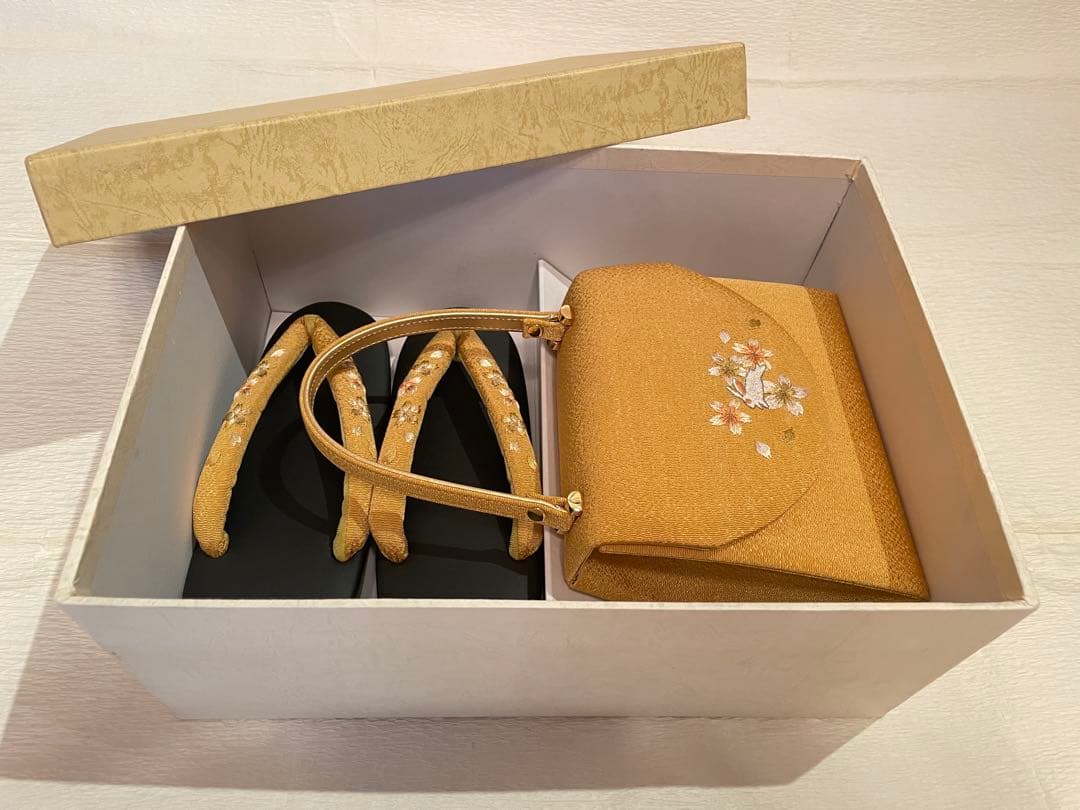 【美品】着物用バッグ&草履セット　箱つき　うさぎ　成人式・卒業式・前撮り