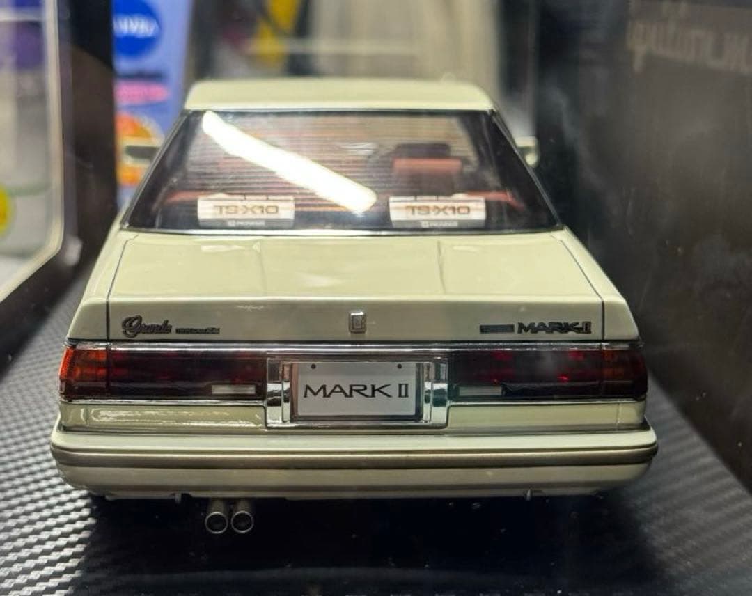 ミニカー 1/18 MarkII Grande (GX71) White/Gold