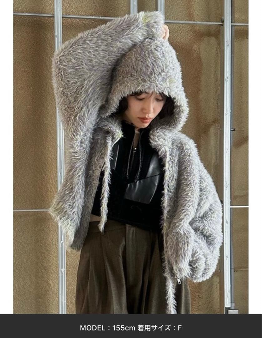 ELCHELE エルチェレ　ニット　パーカー　ファー