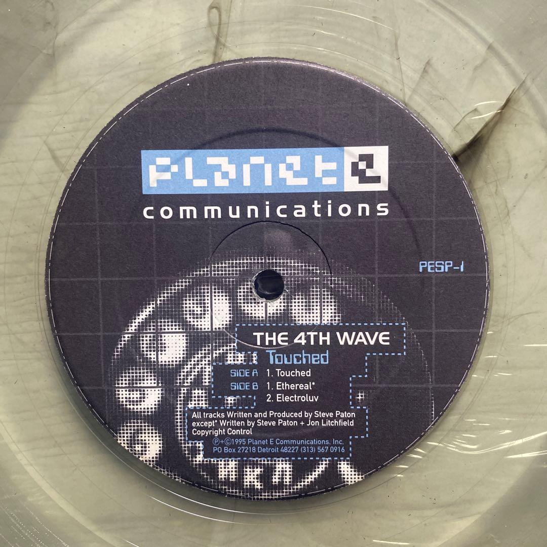 The 4th Wave/Touched レコード