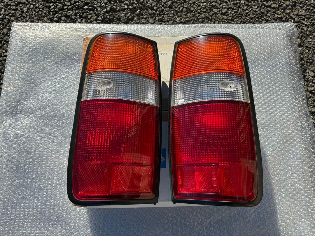 ランクル80 テールランプ テールライト 左右セット トヨタ純正