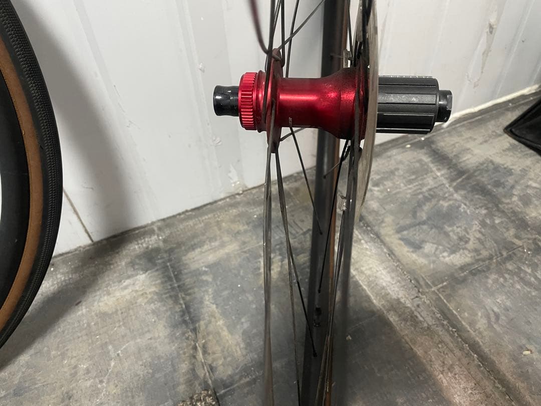 Bontrager Paradigm R3 700C ホイールセット