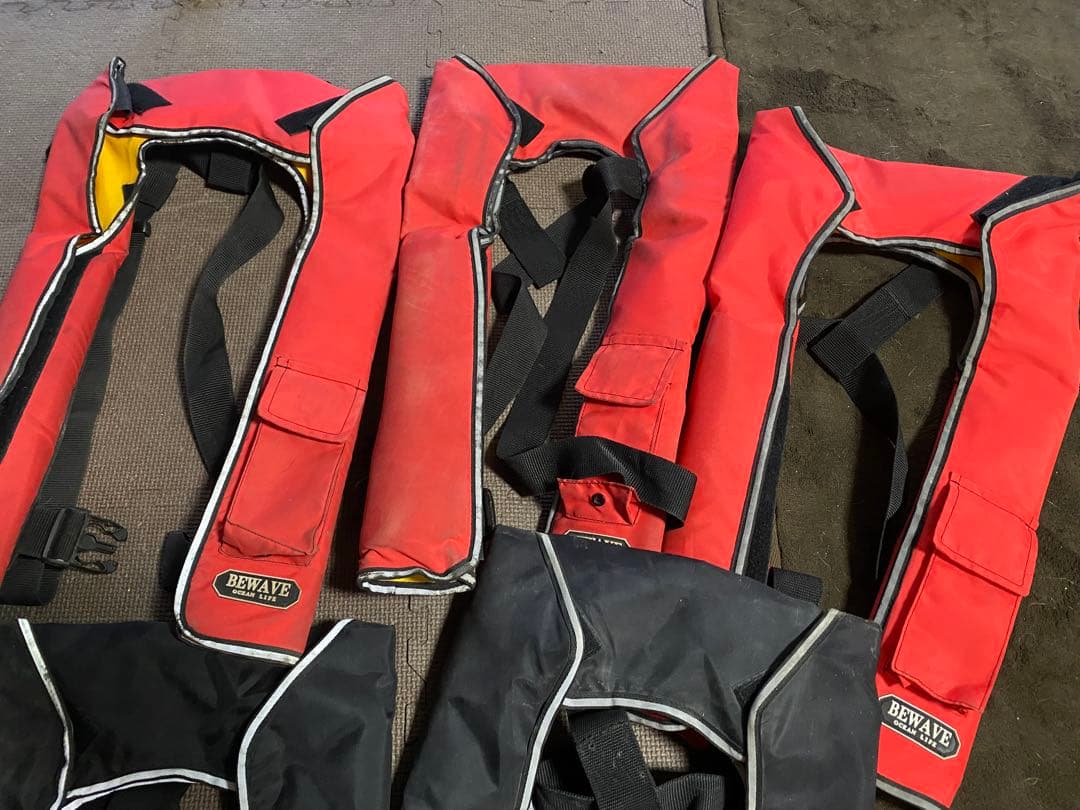 BEWAVE ライフジャケット 5個セット。バラ売り可