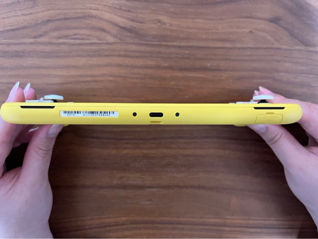 【美品】Nintendo Switch Lite イエロー