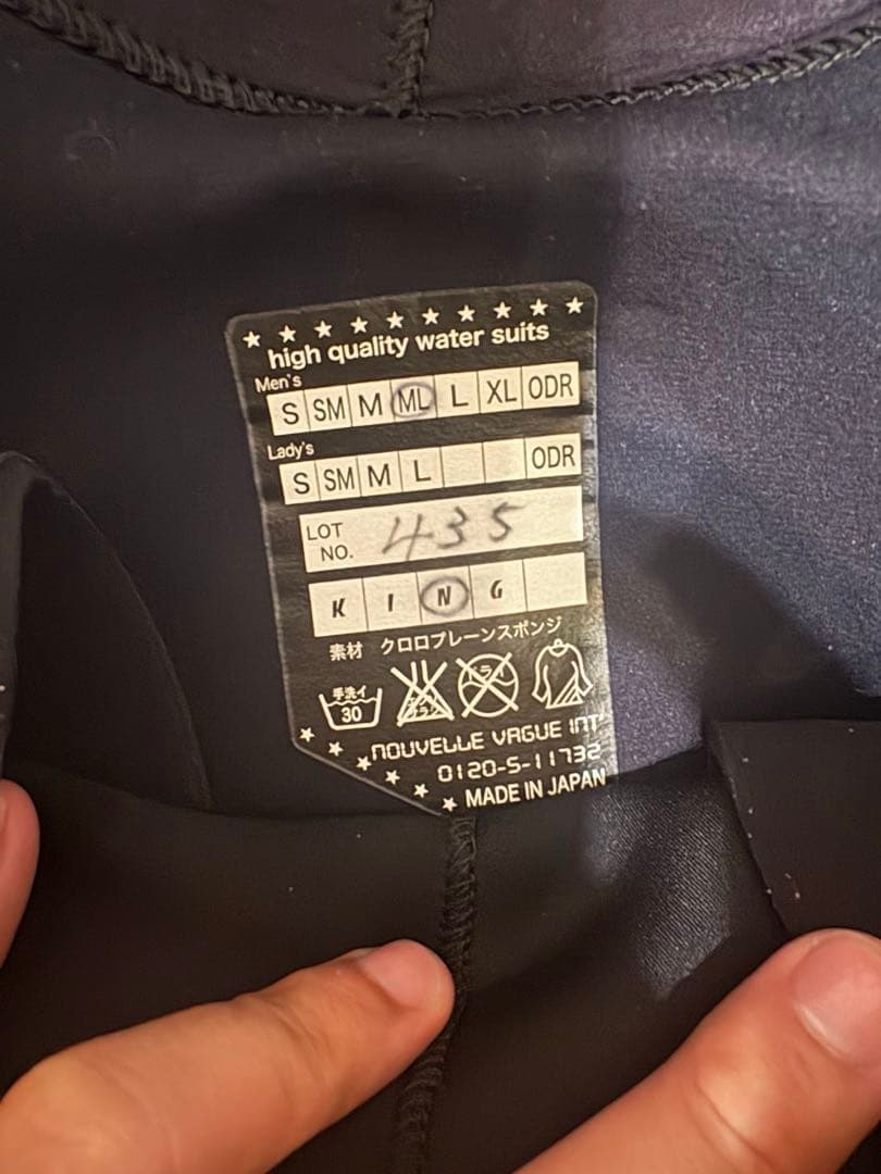 使用回数少ない⁉️エアタイト‼️ウェットドライスーツ‼️ブラック/ホワイト ML 3㎜