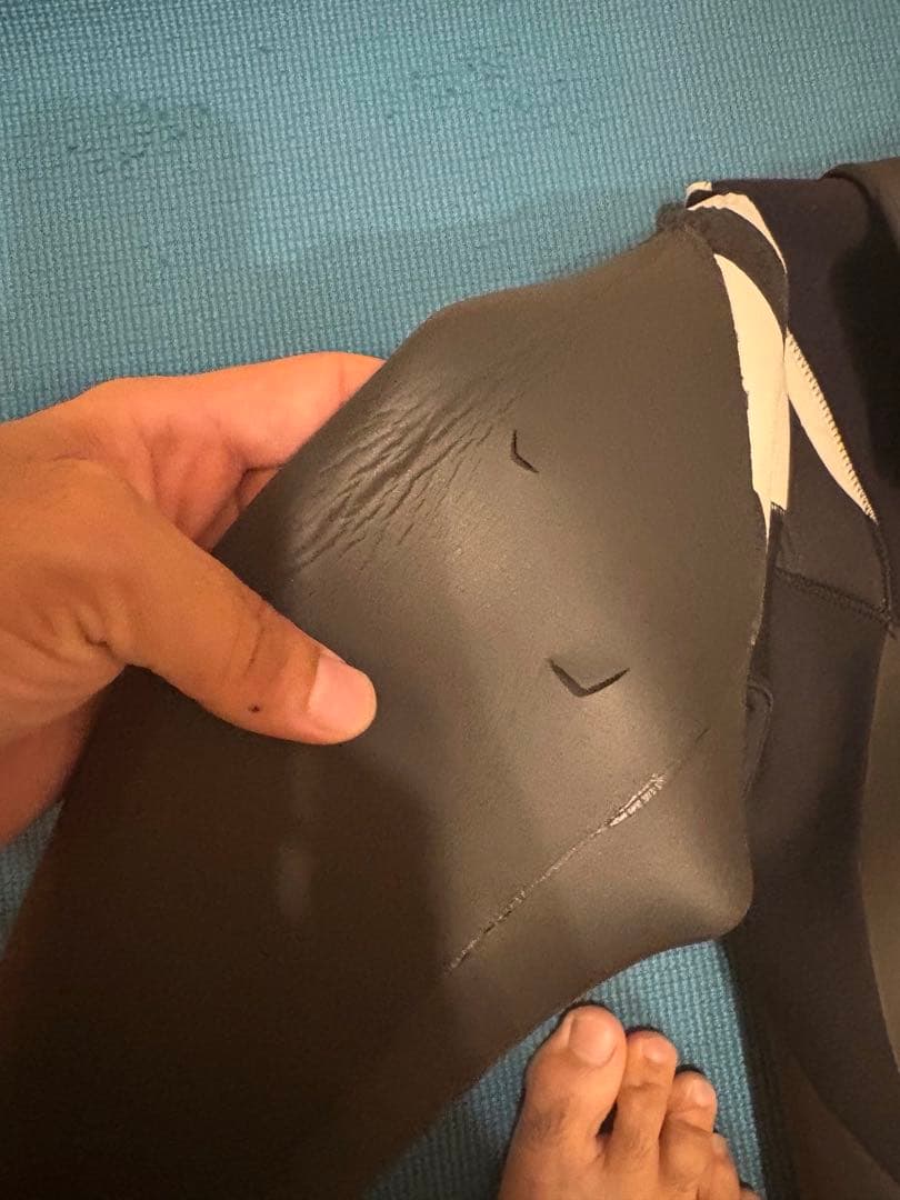 使用回数少ない⁉️エアタイト‼️ウェットドライスーツ‼️ブラック/ホワイト ML 3㎜