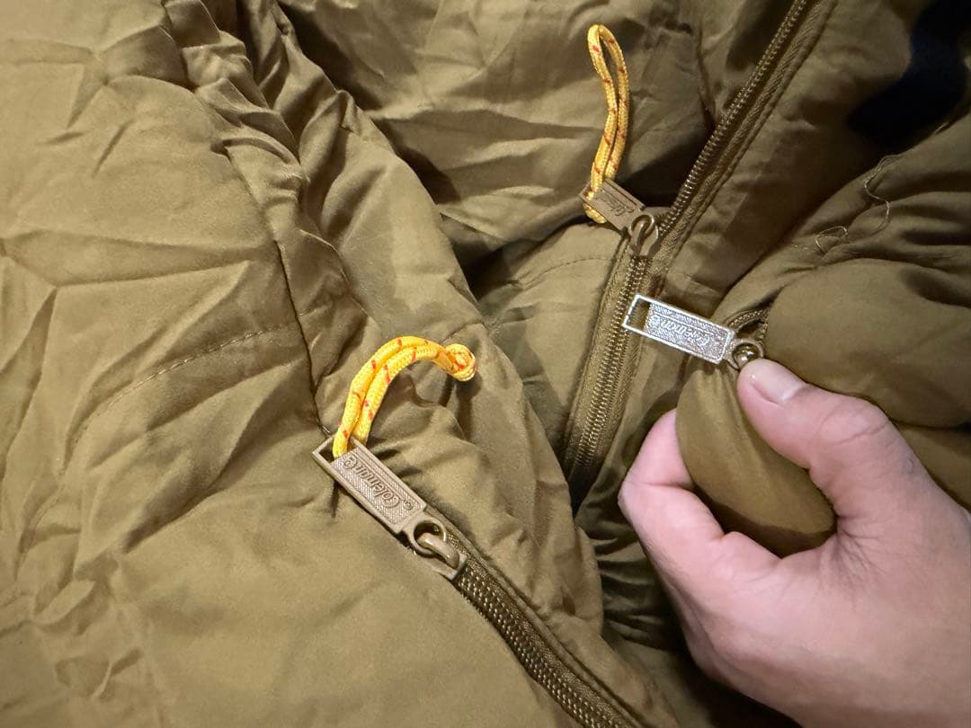 Coleman アウトドア用寝袋 カーキ