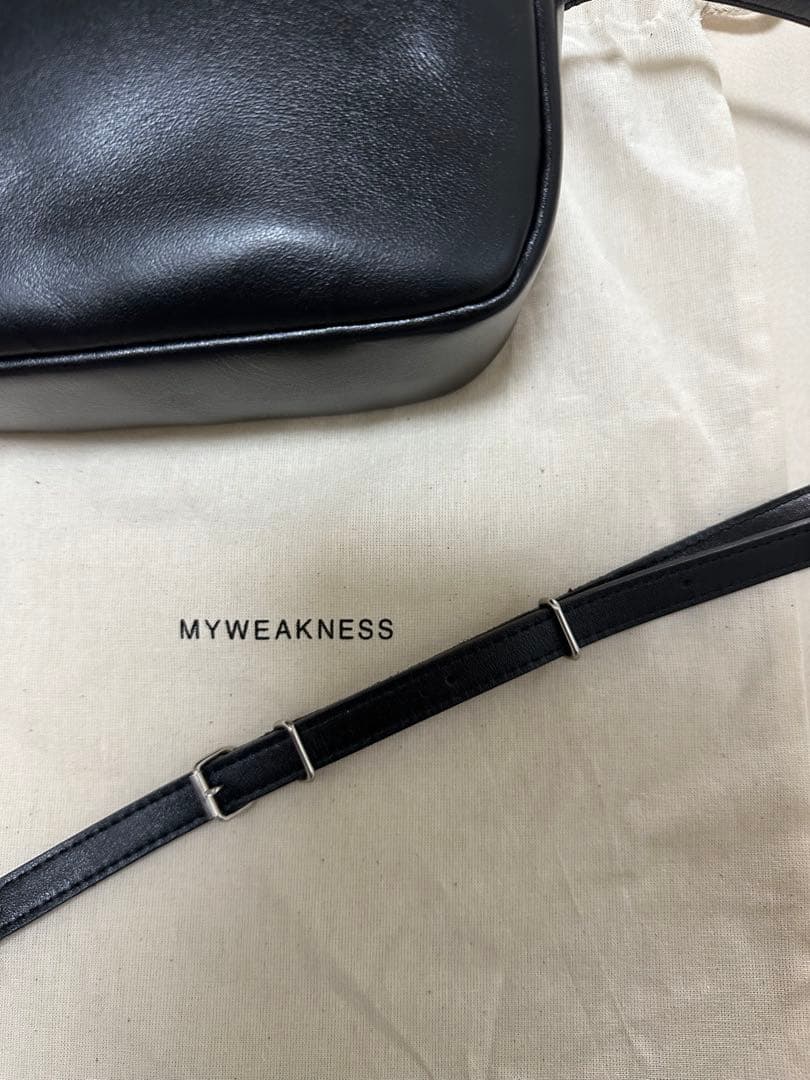 MYWEAKNESS スカラバッグ ともさかりえ　ブラック