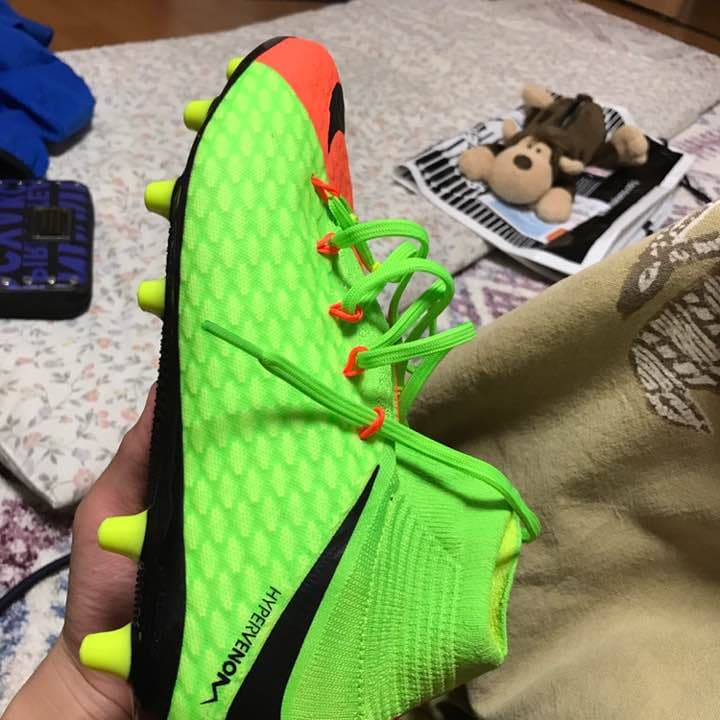 ナイキハイパーベノムハイカット
