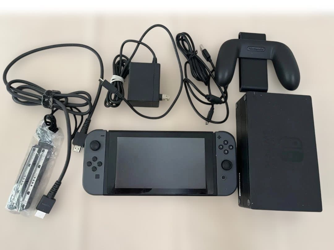 SDカード付き任天堂 Nintendo Switch グレー 本体/付属品セット