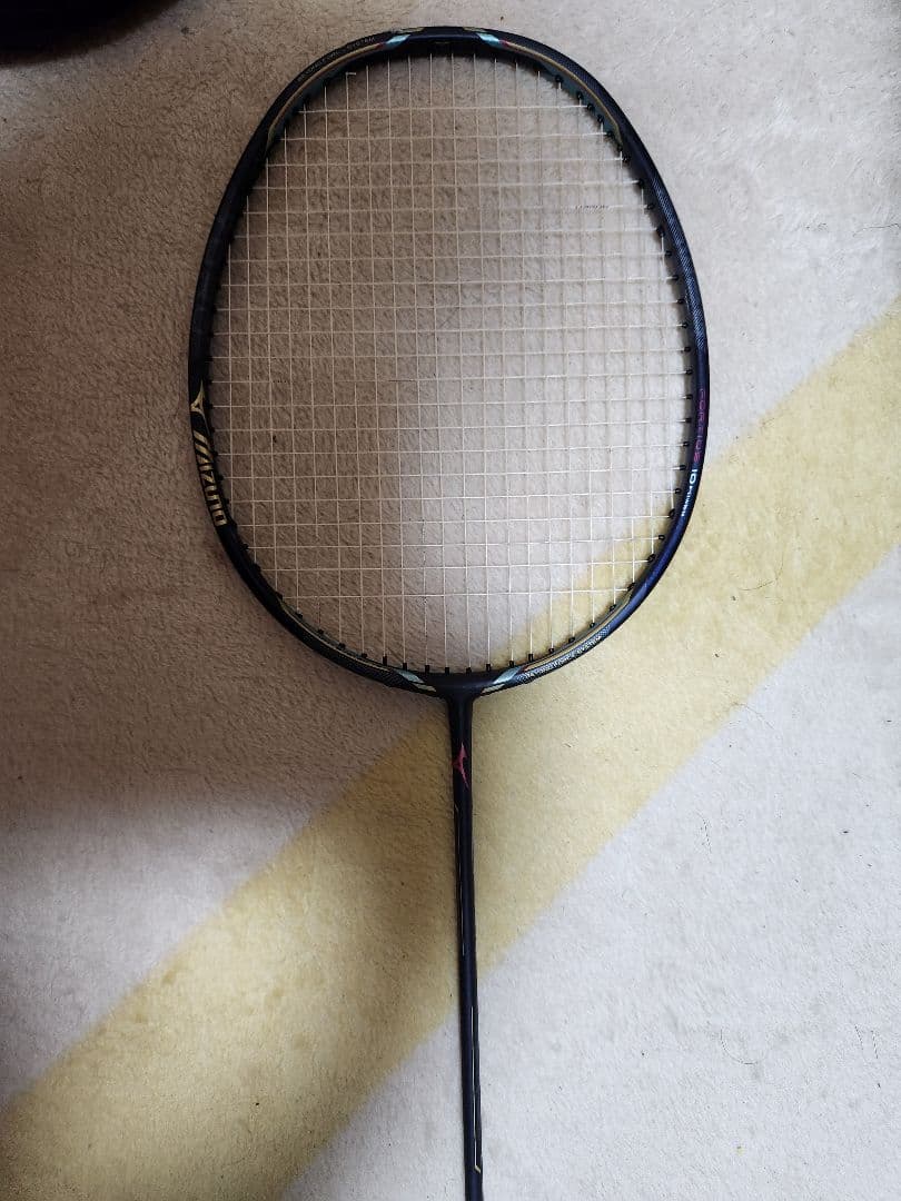 ミズノフォルティウス10パワー バドミントンラケット