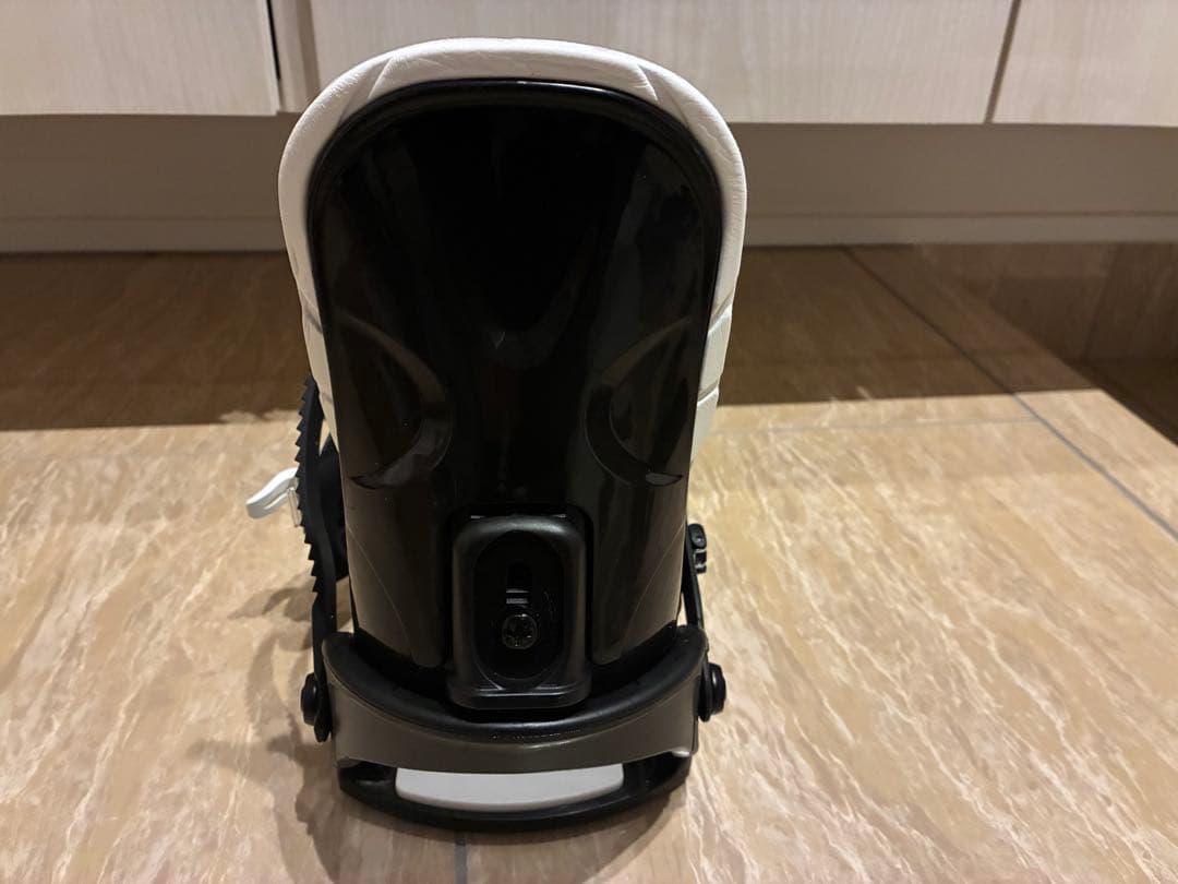 スノーボード　バインディング